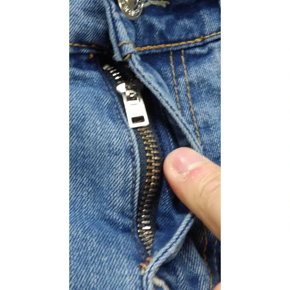 True Religion missing button